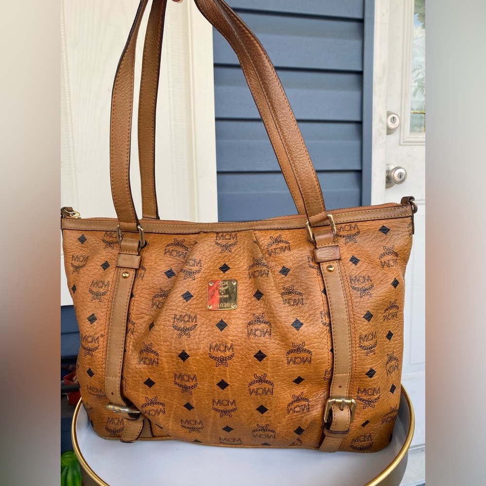 Authentic MCM shoulder bag/crossbody bag